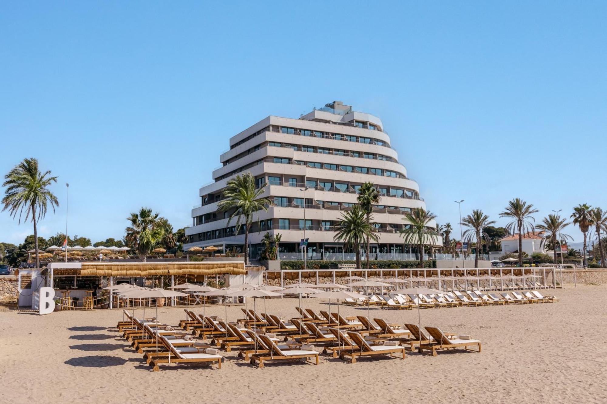Me Sitges Terramar Hotel Luaran gambar
