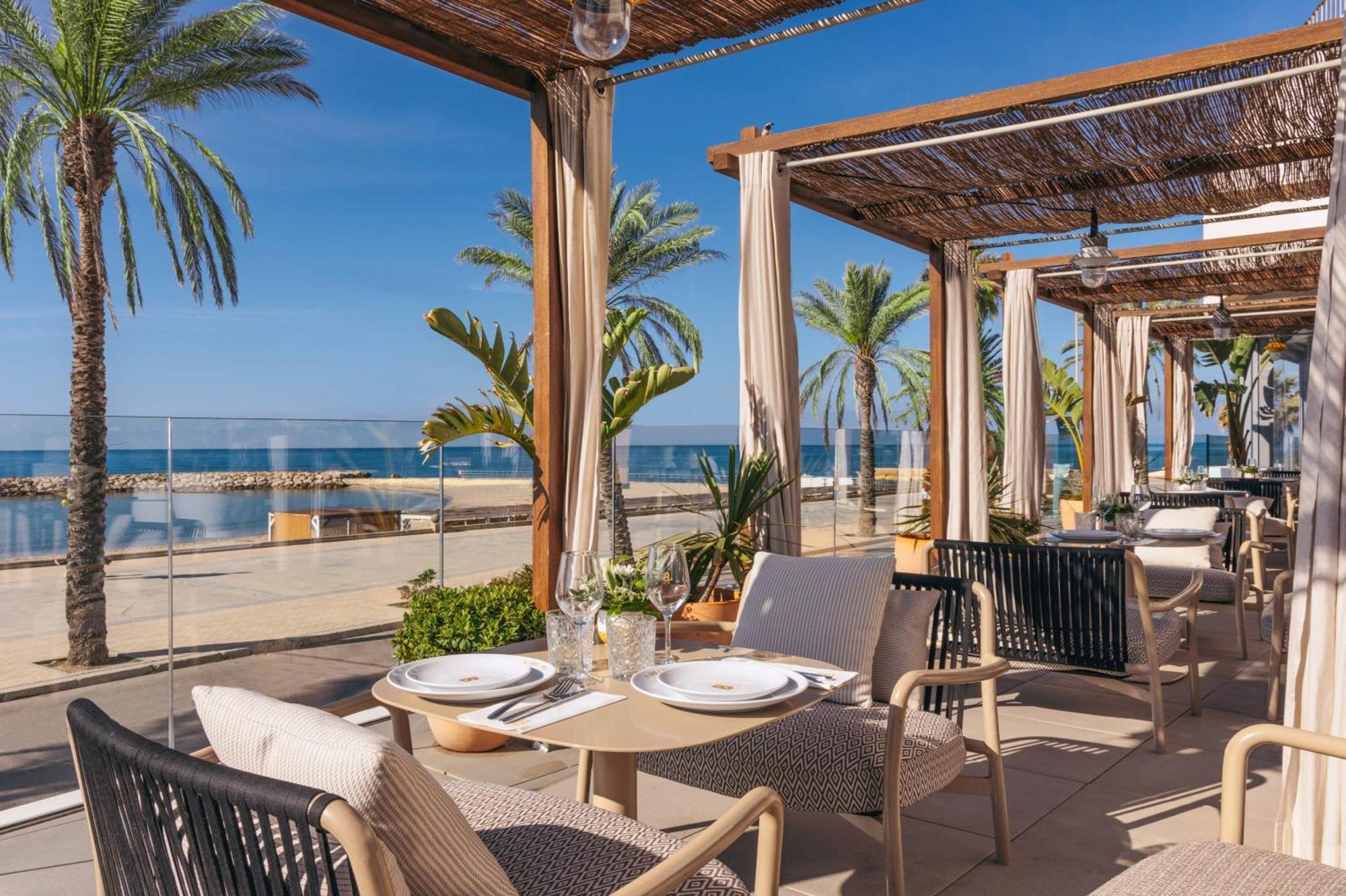 Me Sitges Terramar Hotel Luaran gambar The Beach Club at the Hilton Tel Aviv
