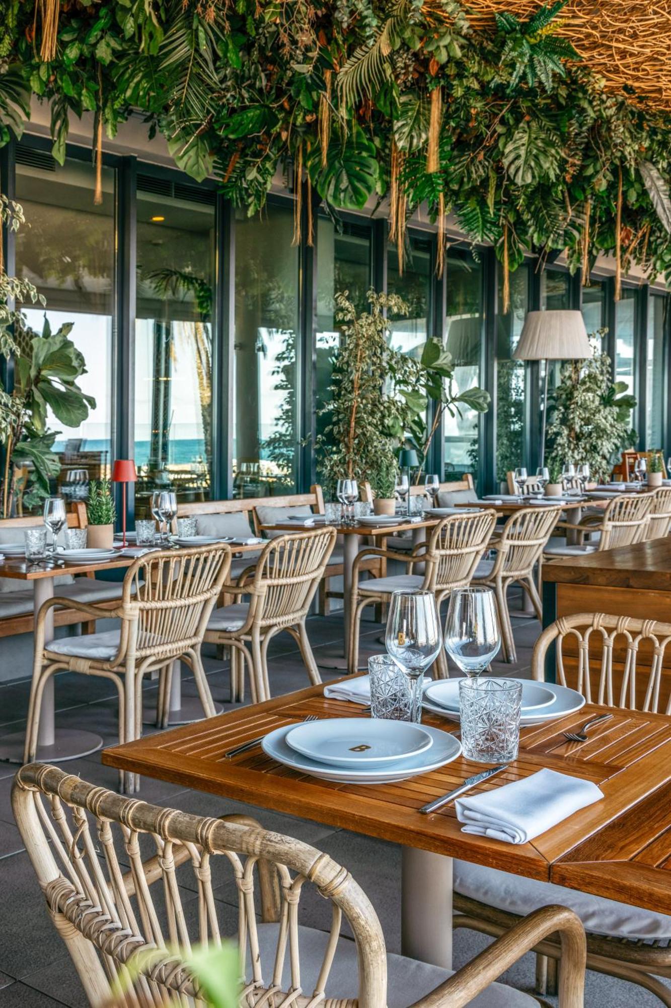 Me Sitges Terramar Hotel Luaran gambar Restaurant